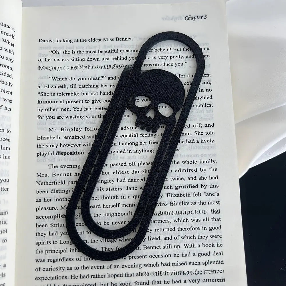 Skull Bookmark for Book Lovers, Halloween Horror Bookmark, Page Marker Clip, Gift Reading Accessory for Women, Men, Students, Teachers
