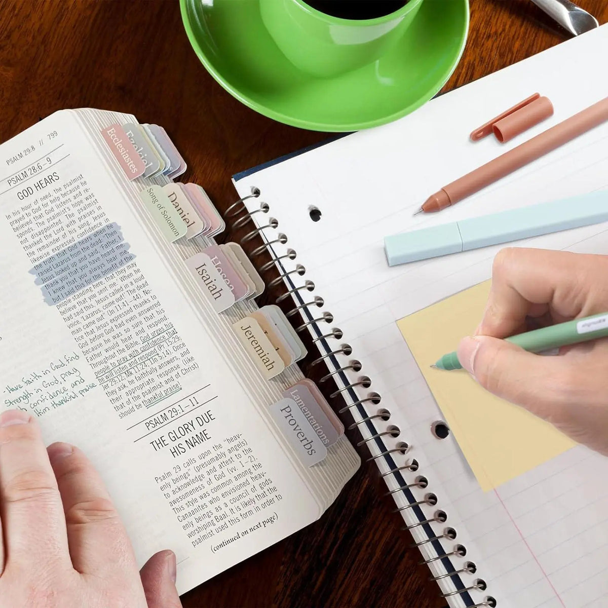Bible Journaling Kit, Bible Study Supplies Set, Including Bible Highlighters & Bible Tabs Set & Smooth Bible Pens & Pads Sticky Notes, School Supplies, Writing Supplies, Writing Materials