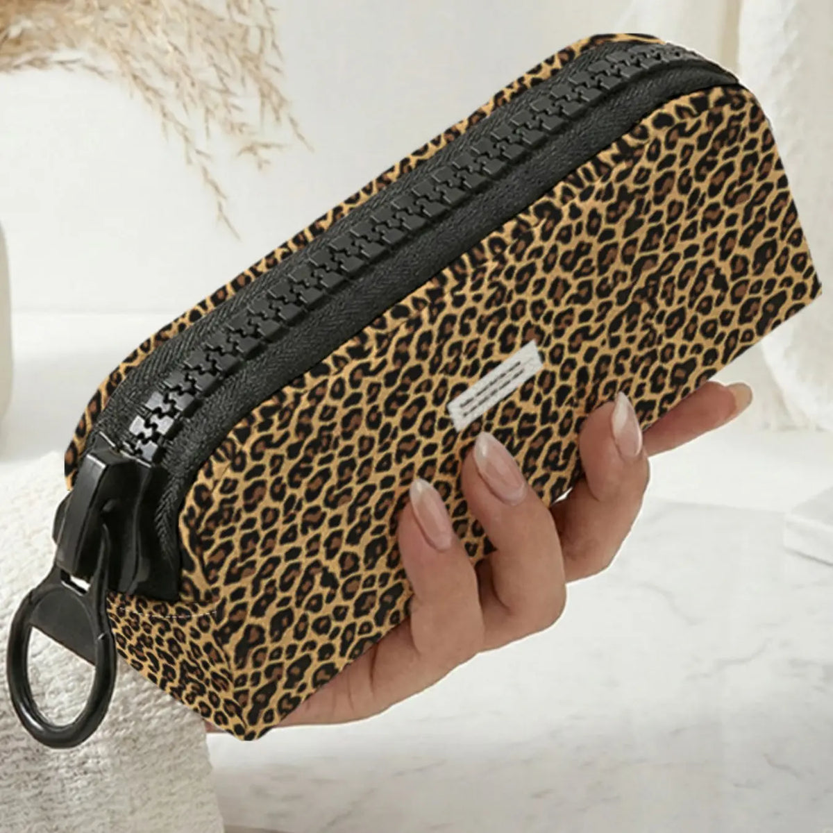 1 piece of leopard print pattern + 'Feel the warm' 2D printed large zipper pencil case, Pencil Holder, storage bag, spacious zipper makeup bag for school supplies and Art Supplies, durable polyester